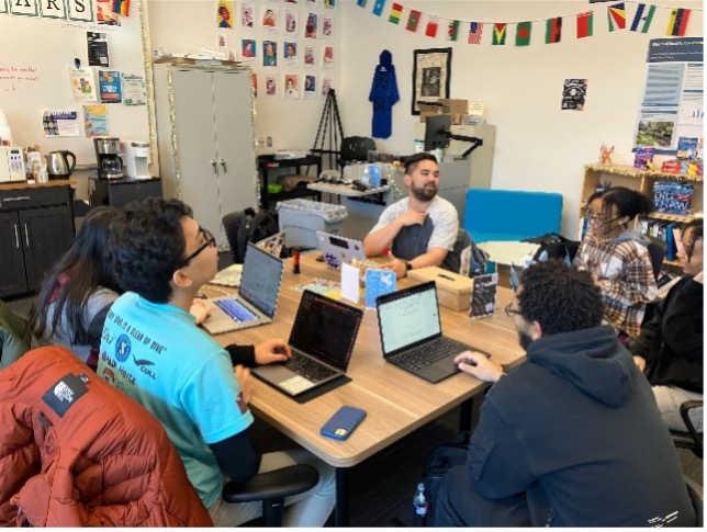  stem lounge 